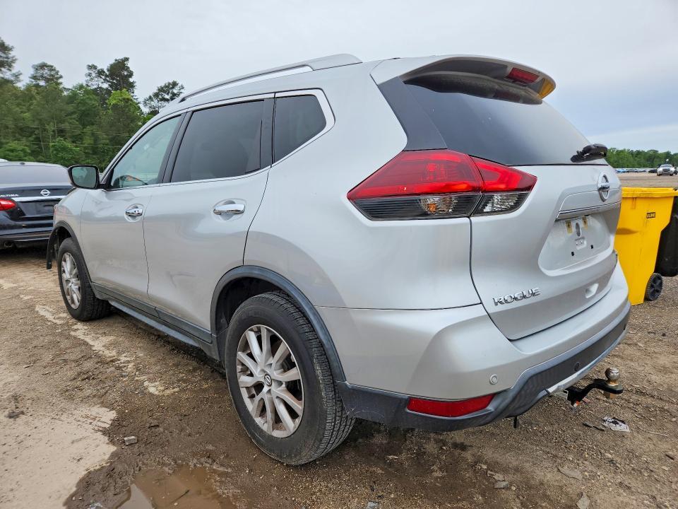 2020 Nissan Rogue sv
