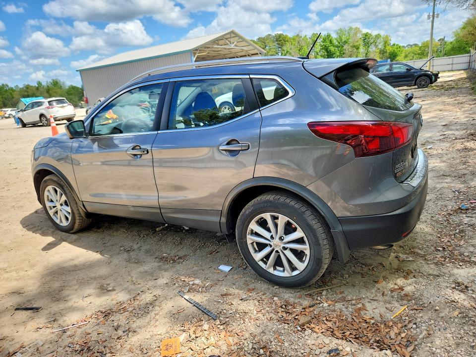 2018 Nissan Rogue Sport sv