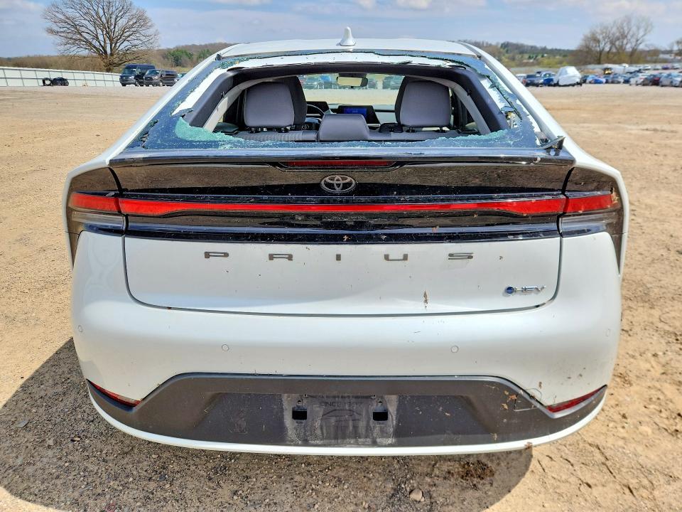 2023 Toyota Prius le