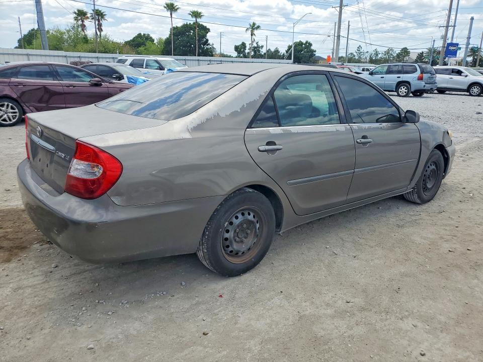 2002 Toyota Camry le