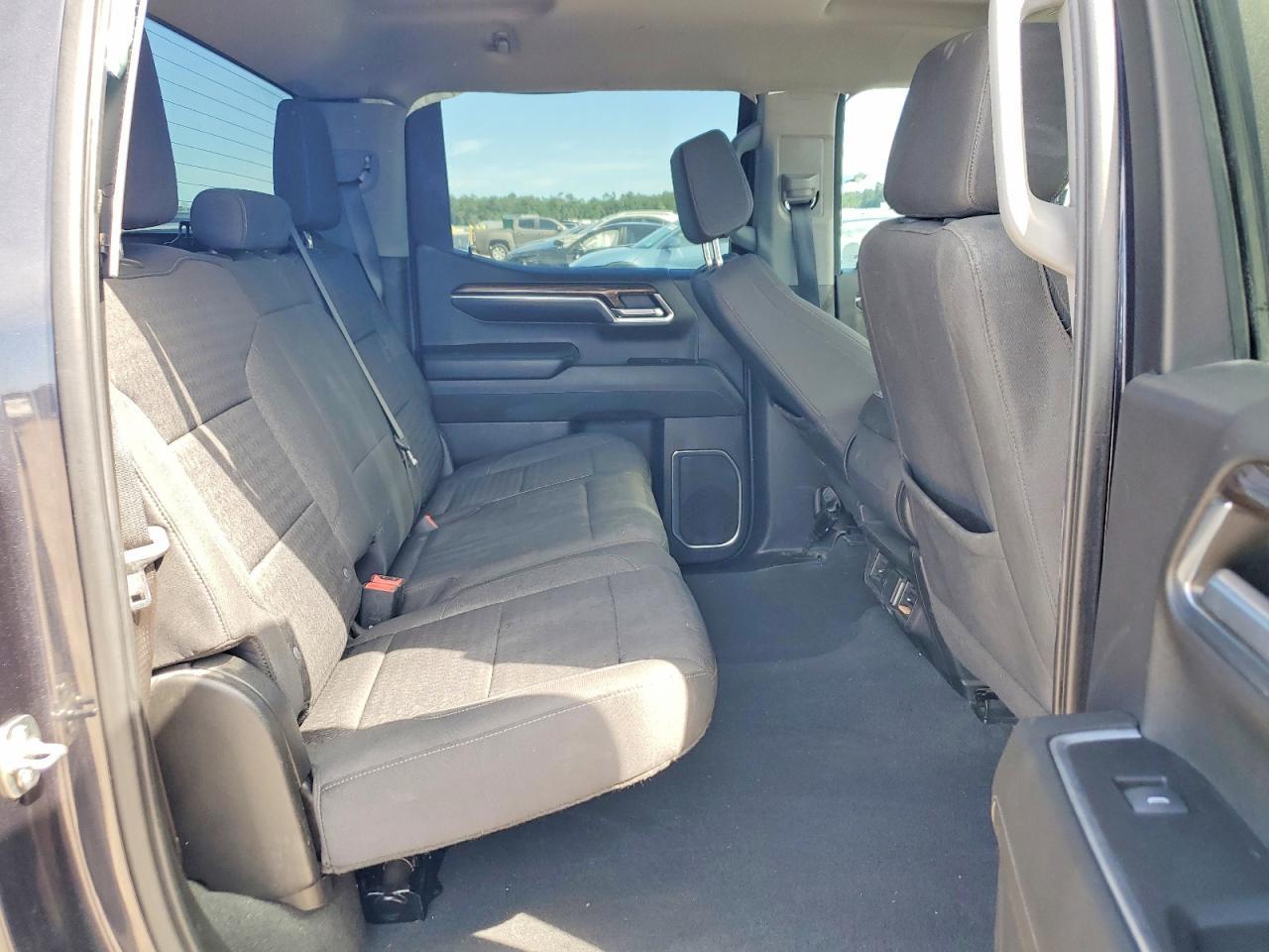 2023 Chevrolet Silverado C1500 LT