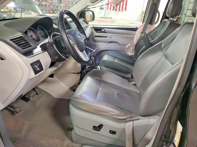 2011 Volkswagen Routan se