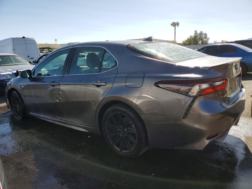 2022 Toyota Camry se