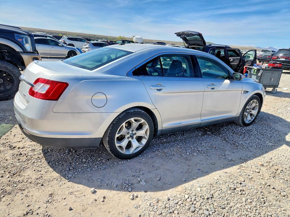 2010 Ford Taurus sel