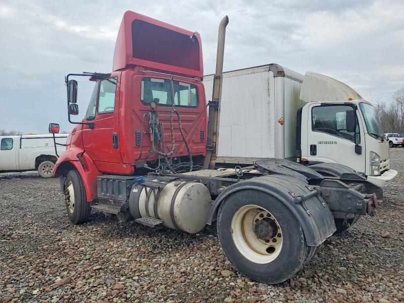 2017 International 8600 Semi Truck