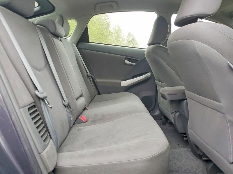 2010 Toyota Prius ii