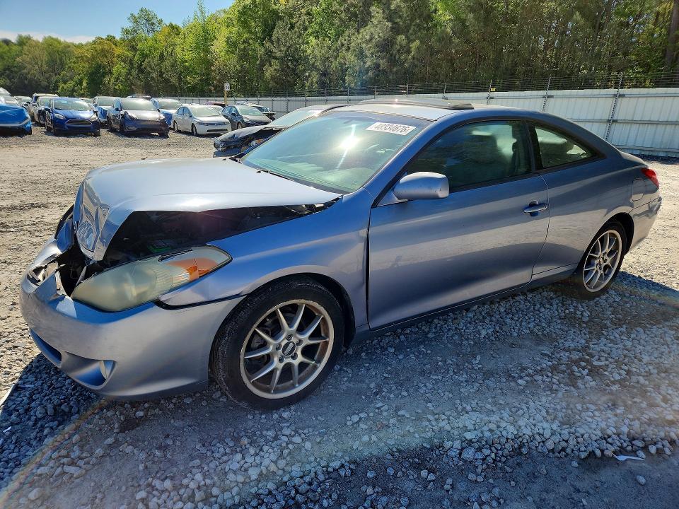 2004 Toyota Camry Solara sle V6