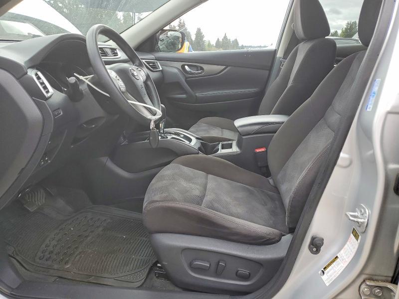 2015 Nissan Rogue sv