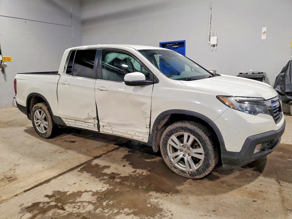 2017 Honda Ridgeline LX