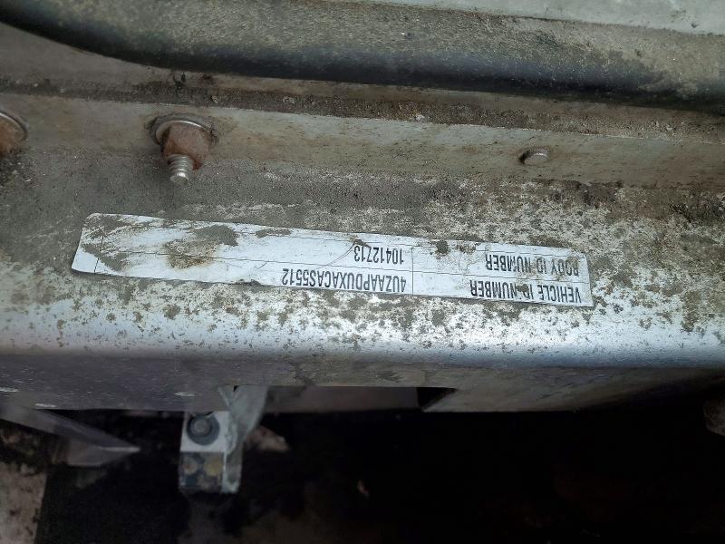 2010 Freightliner Chassis M Line WALK-IN Van