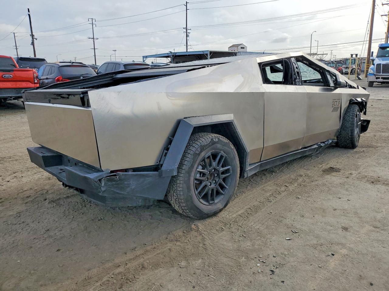 2025 Tesla Cybertruck