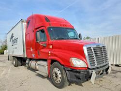 Vehiculos salvage en venta de Copart Louisville, KY: 2013 Freigliner Cascadia