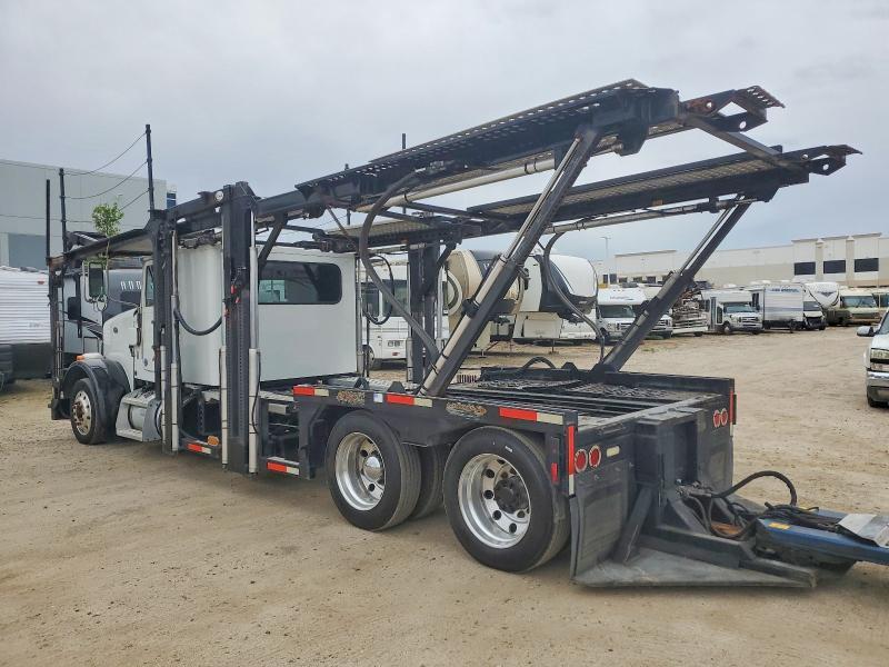 2016 Peterbilt 365 Car Hauler Truck