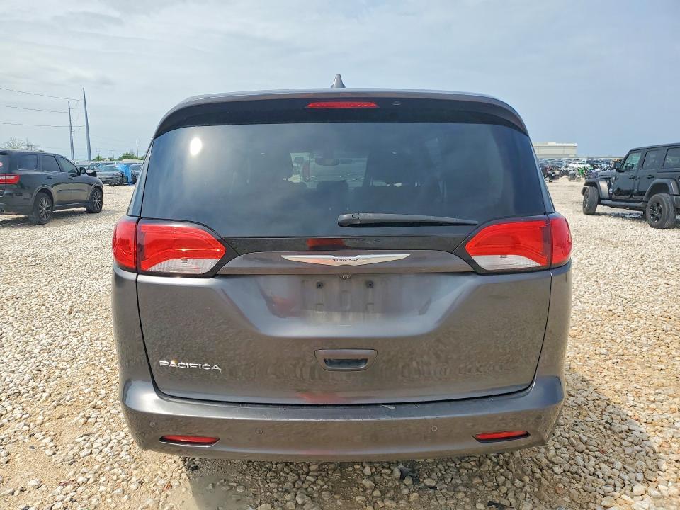 2017 Chrysler Pacifica lx