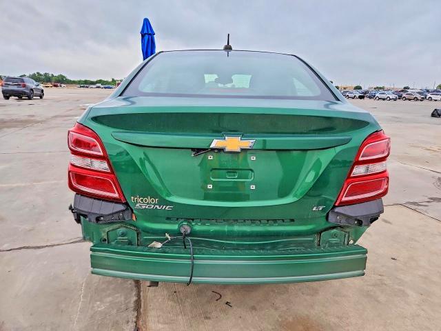 2018 Chevrolet Sonic lt