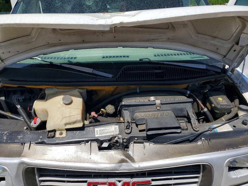 1999 GMC Savana Cutaway G3500