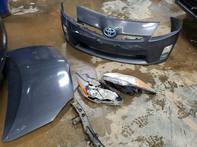 2011 Toyota Prius Three