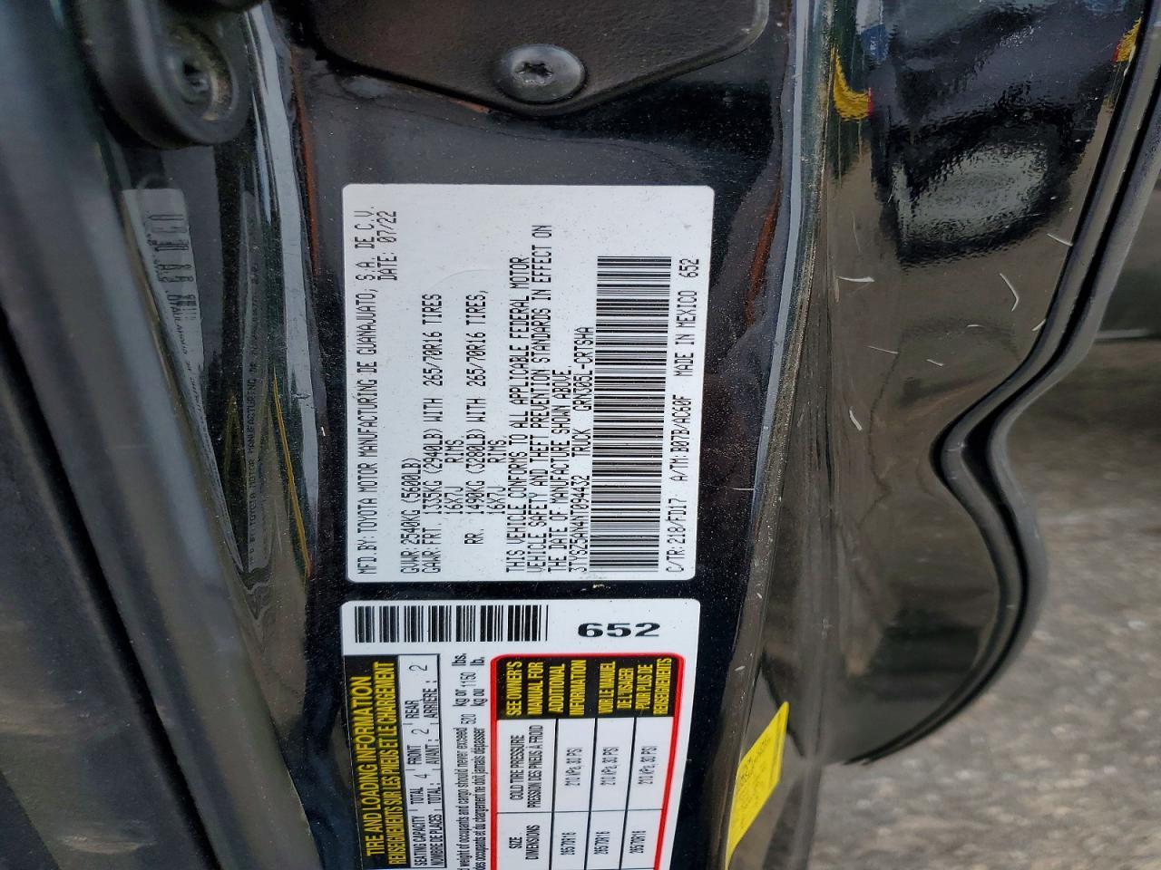 2022 Toyota Tacoma TRD OFF-Road