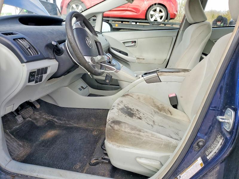 2013 Toyota Prius two