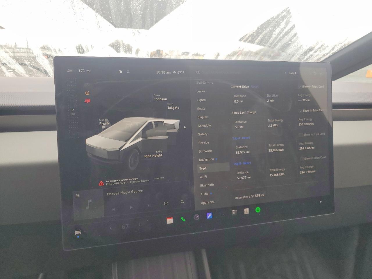 2025 Tesla Cybertruck