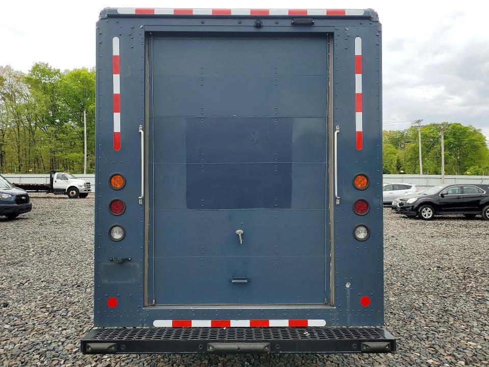 2020 Ford F59 Delivery Truck