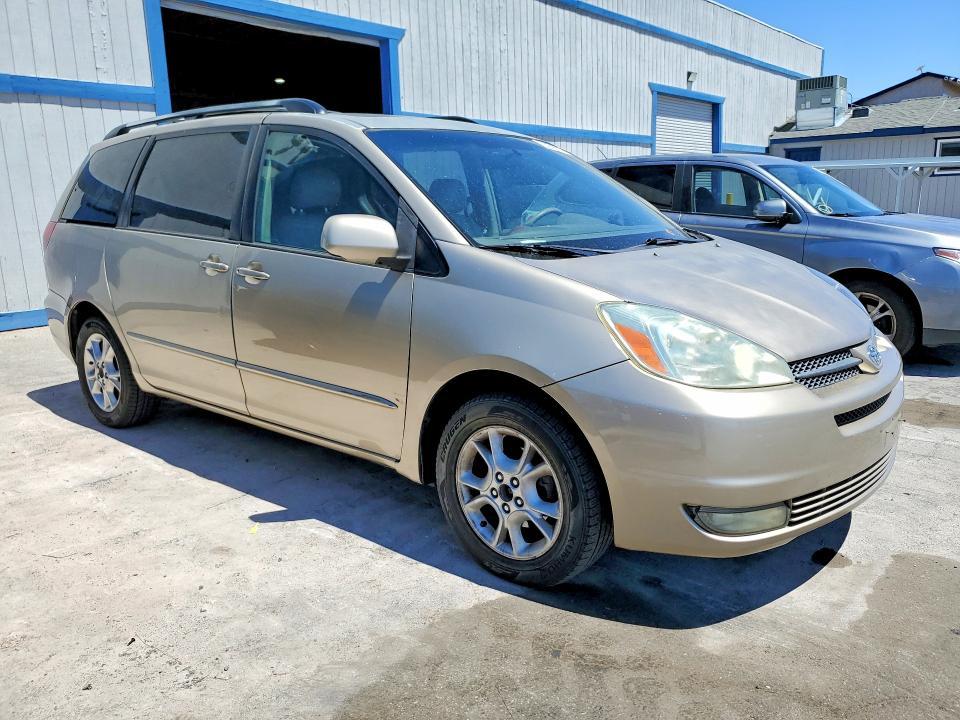 2005 Toyota Sienna xle 7 Passenger