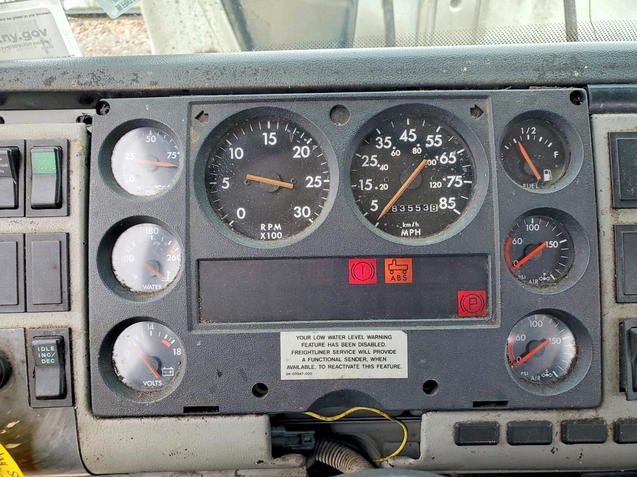 1999 Freightliner Medium Conventional FL70
