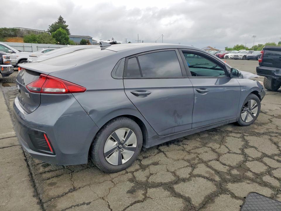 2018 Hyundai Ioniq Hybrid Blue