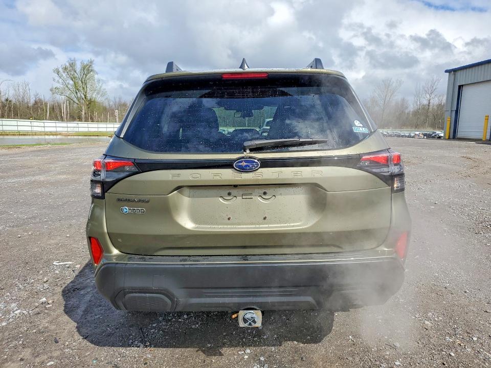 2025 Subaru Forester Premium