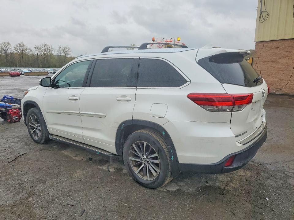 2017 Toyota Highlander xle