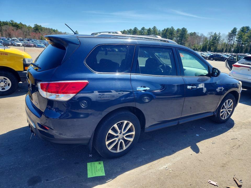 2016 Nissan Pathfinder s