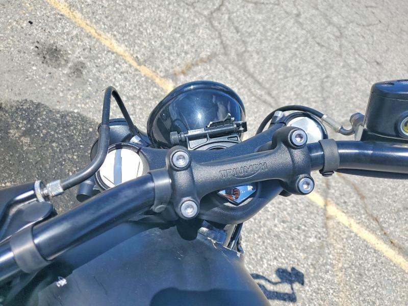 2019 Triumph Bonneville Bobber Black
