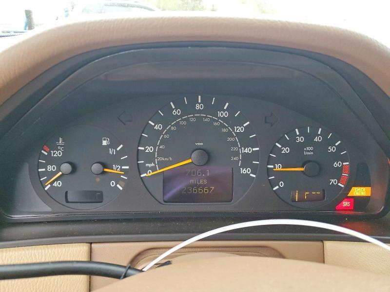2000 Mercedes-Benz E 320 4matic