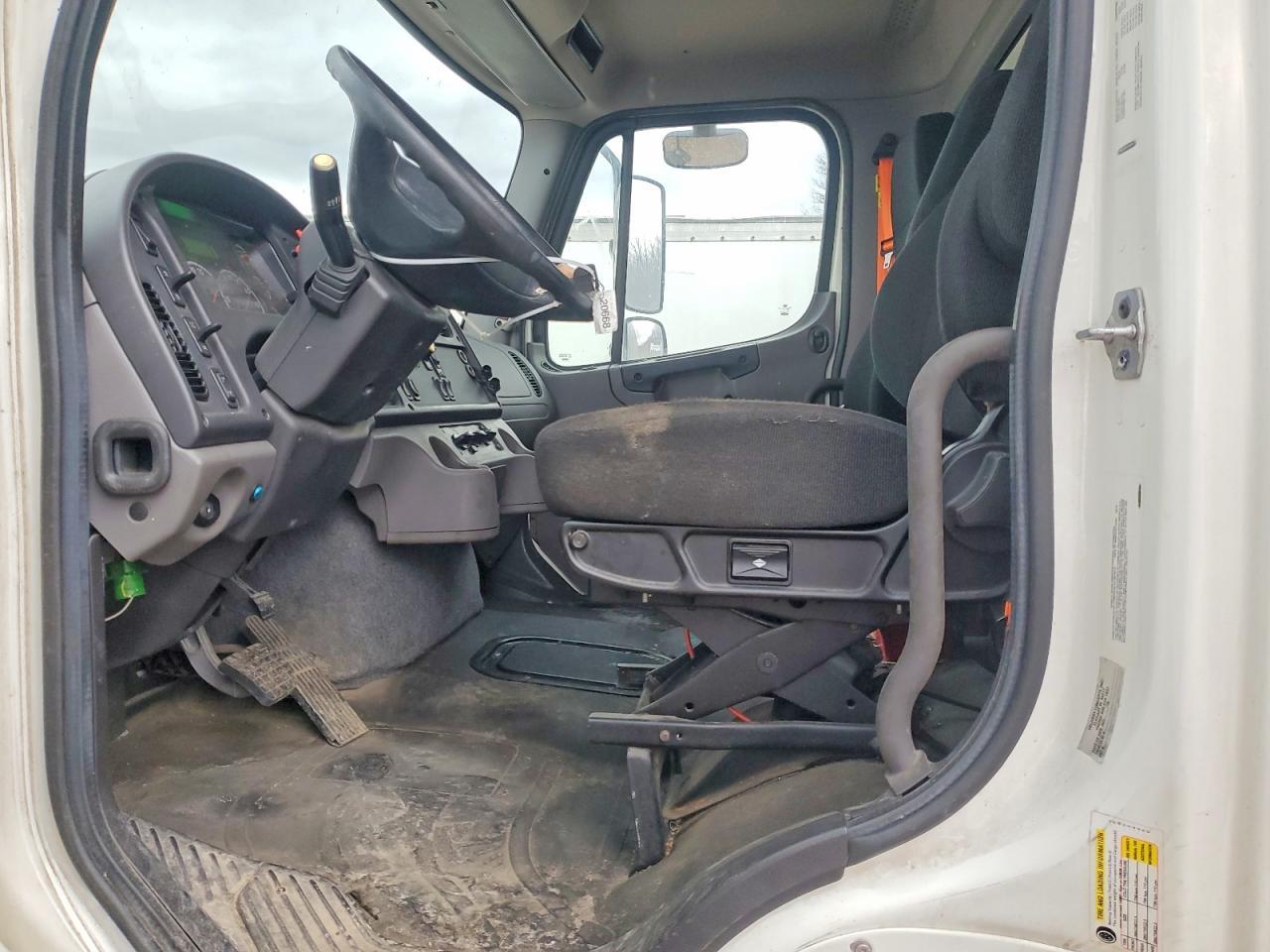 2020 Freightliner Business Class M2 Refrigerated BOX Truck