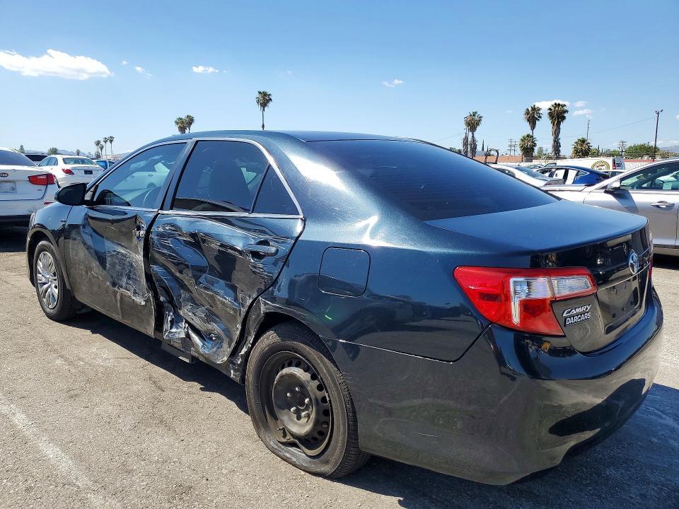 2014 Toyota Camry le