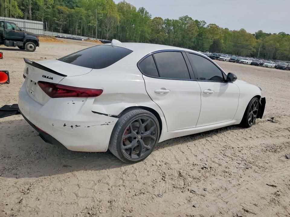 2020 Alfa Romeo Giulia