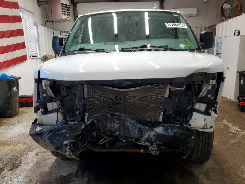 2023 Chev Express G2500