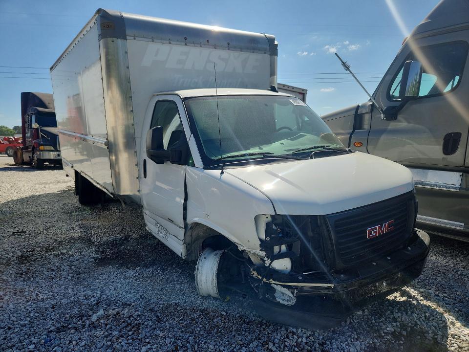 2023 GMC Savana BOX Truck