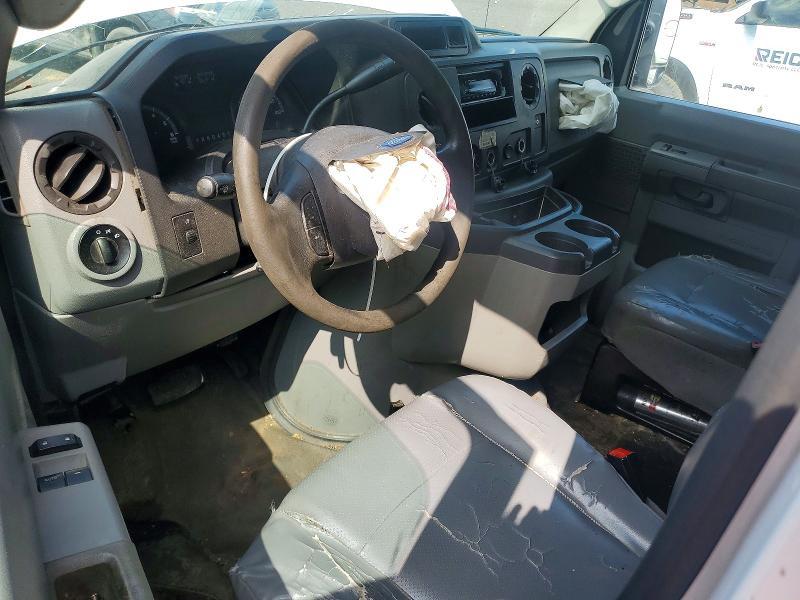 2016 Ford Econoline E350 Super Duty Cutaway Van