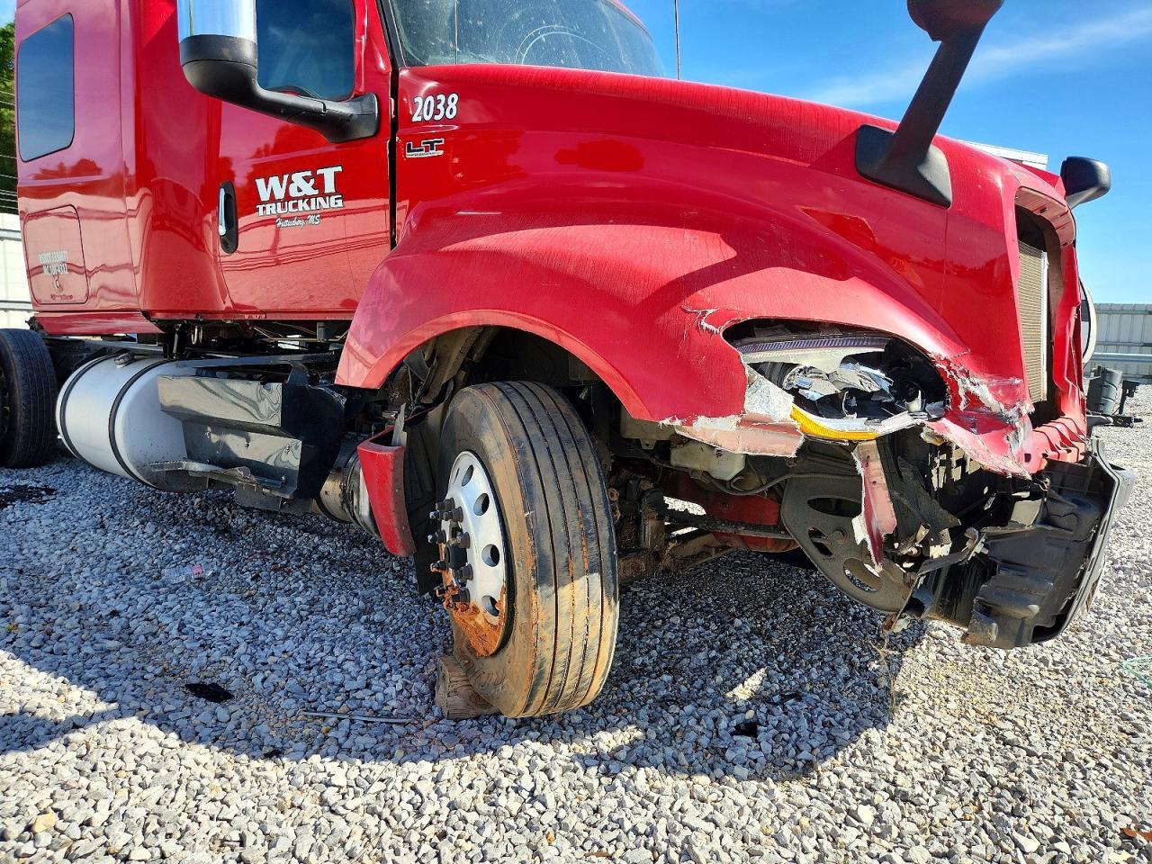2018 International LT625 Semi Truck