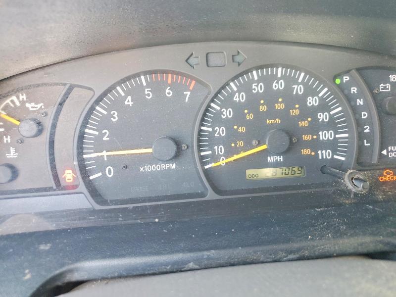 2002 Toyota Tundra SR5 V8