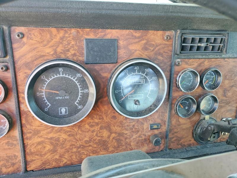 2000 Kenworth Construction T800