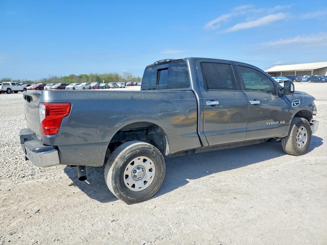 2016 Nissan Titan XD SV