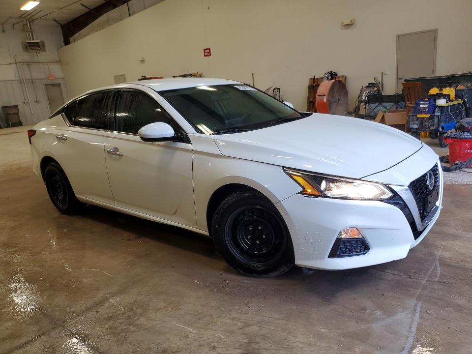 2020 Nissan Altima s