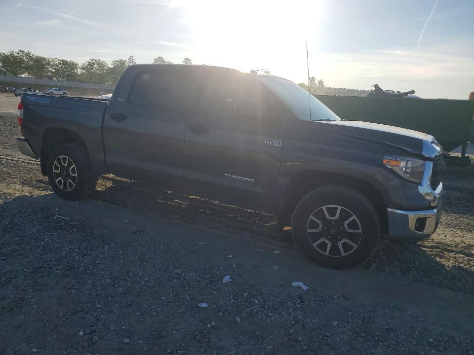 2018 Toyota Tundra Crewmax SR5