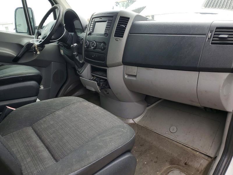 2014 Freightliner Sprinter Refrigerated BOX Truck