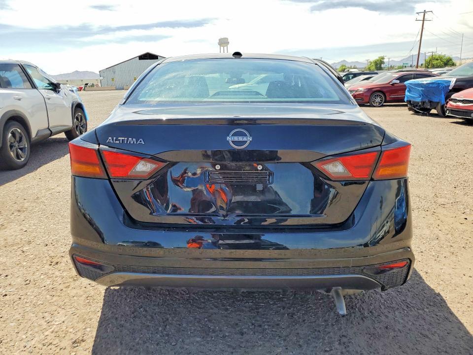 2026 Nissan Altima sv