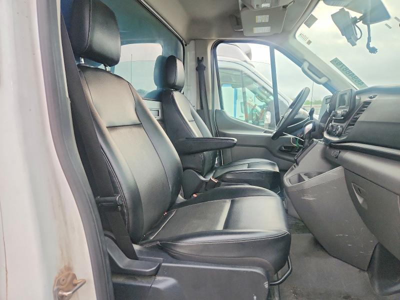 2022 Ford Transit Delivery Truck