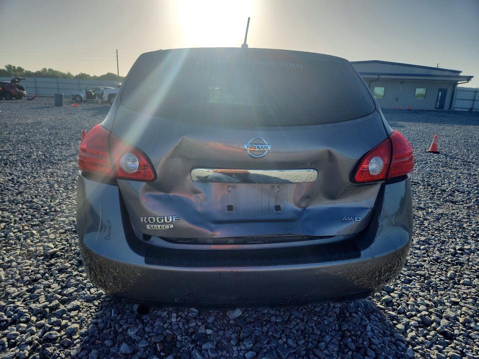 2015 Niss Rogue 4D 4WD