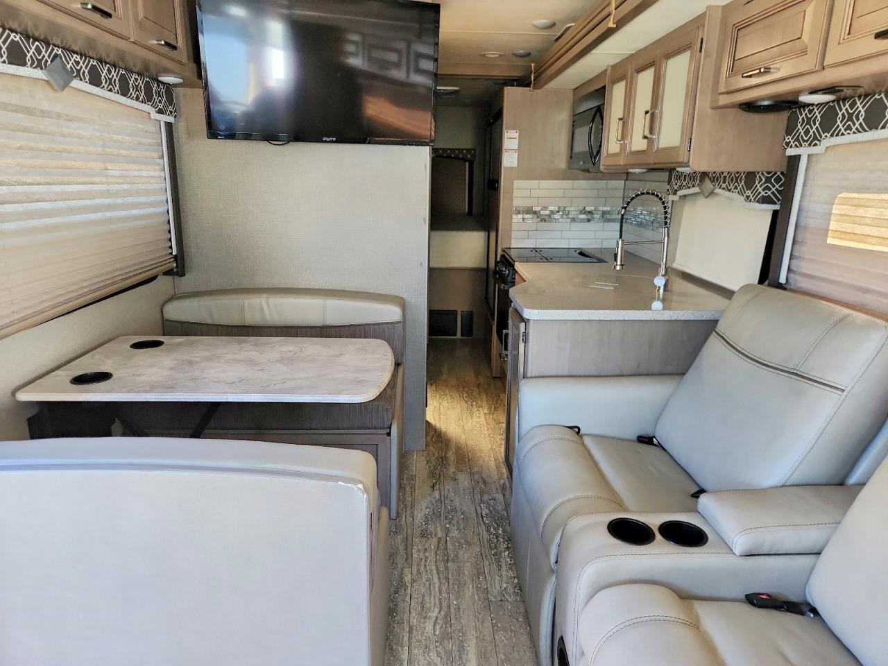 2020 Hurricane 2019 Ford Hurricane RV